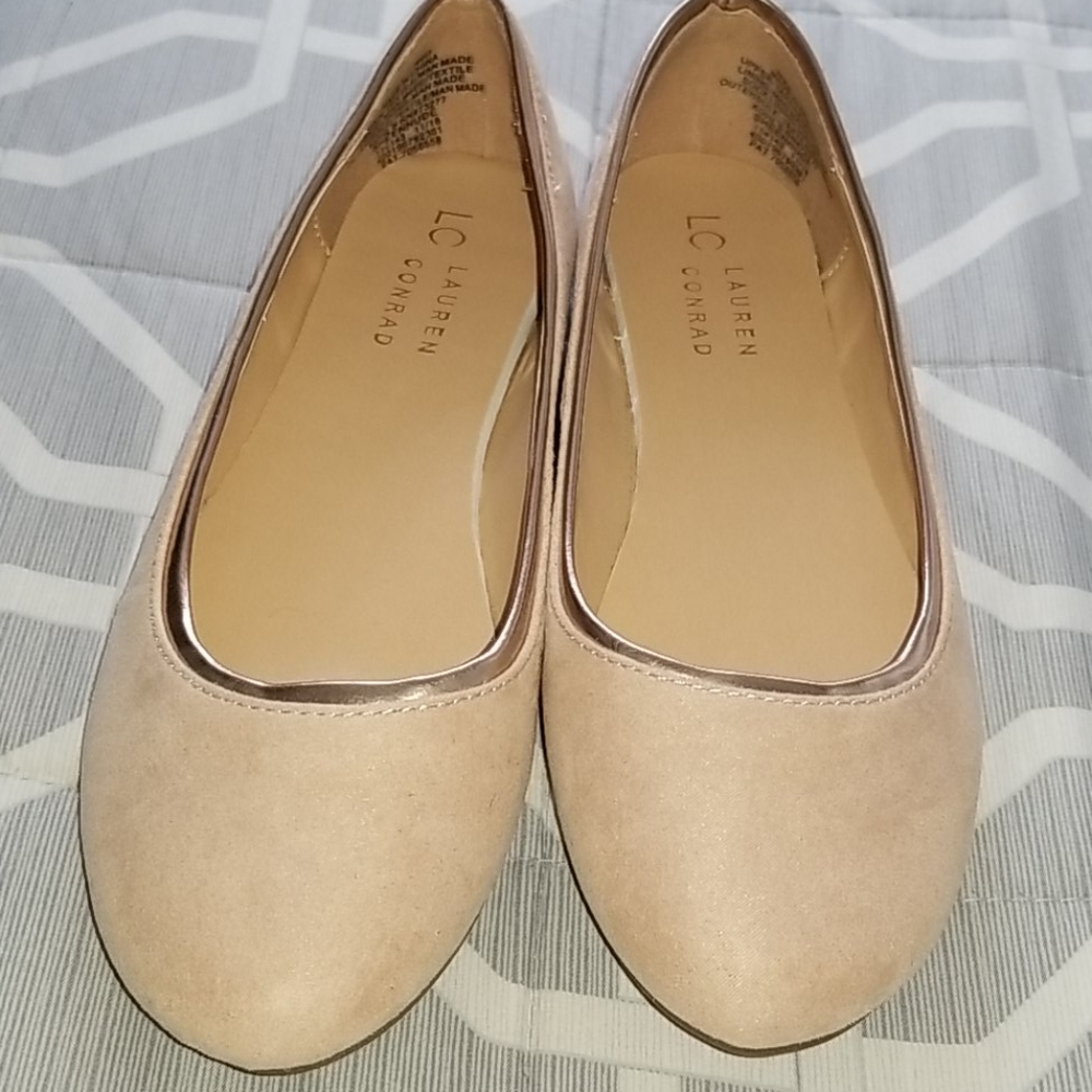 LC Lauren Conrad Sheen Flats